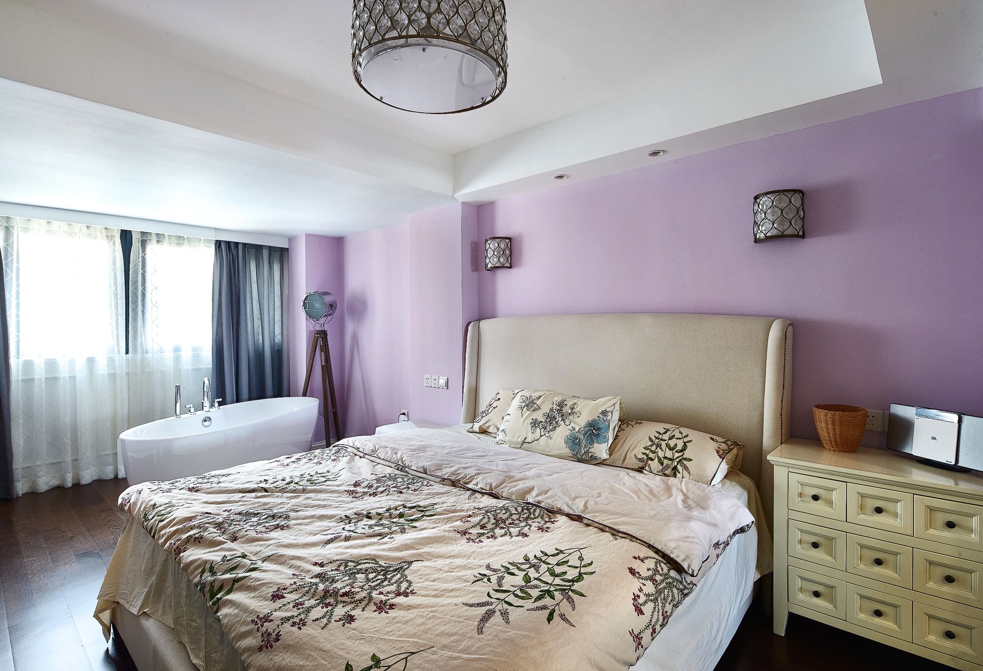 时尚香芋紫简约美式卧室装潢设计
