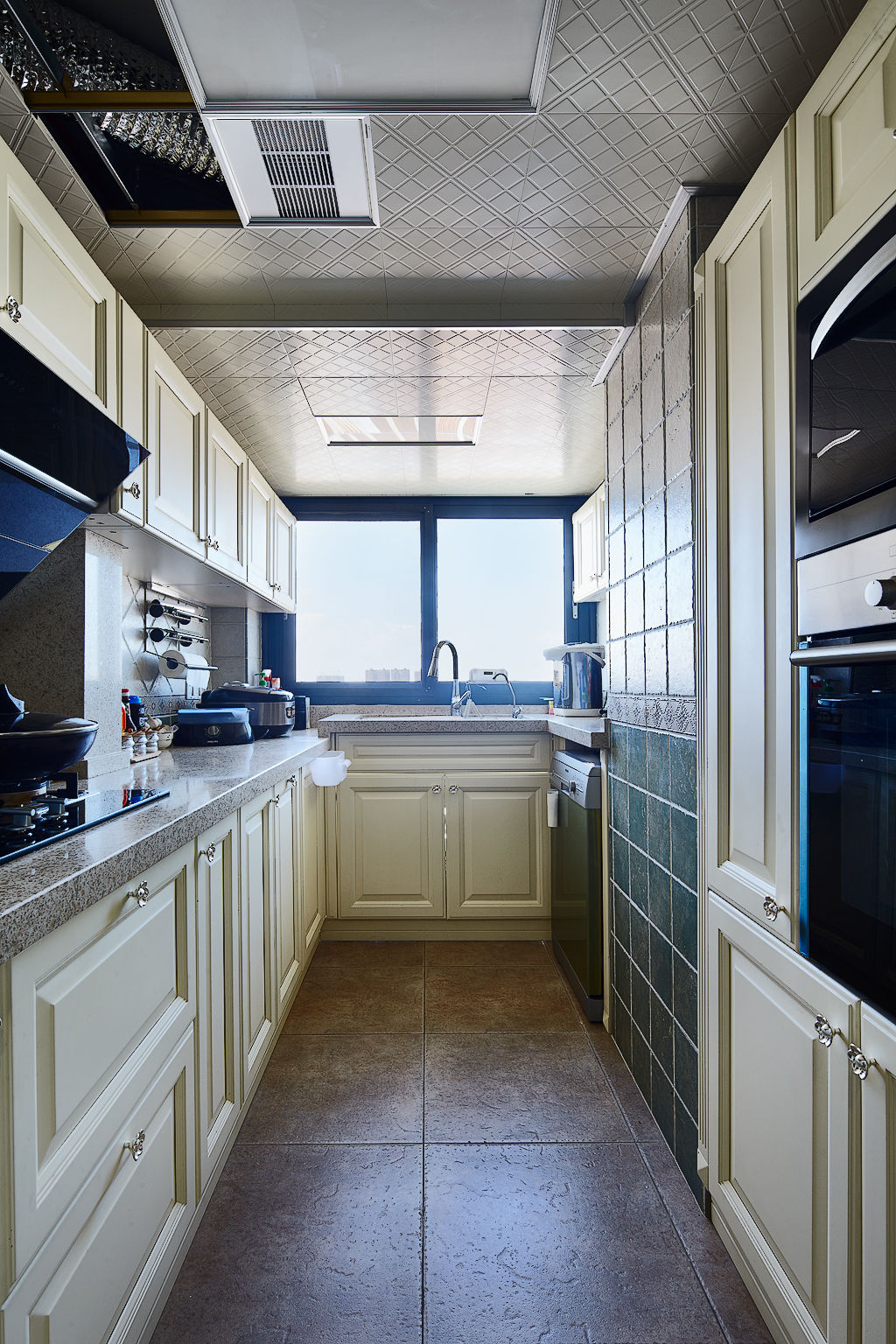 现代厨房窗户图片 – 设计本装修效果图