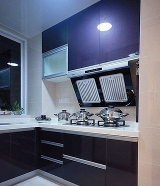 时尚现代风厨房茄紫色橱柜设计