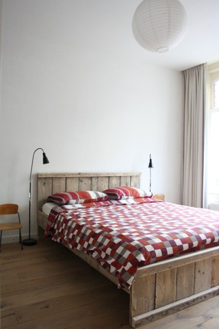 简约复古北欧风 卧室原木床设计