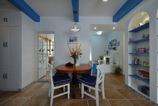 蓝白地中海装饰风格餐厅吊顶设计
