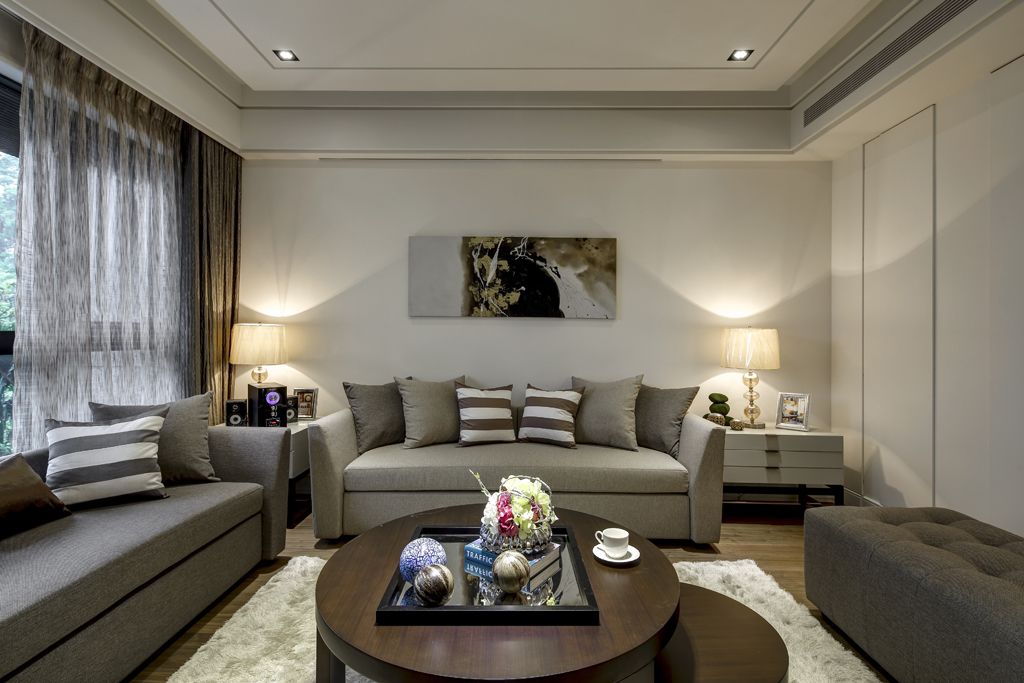 简约现代客厅灰色沙发装饰图