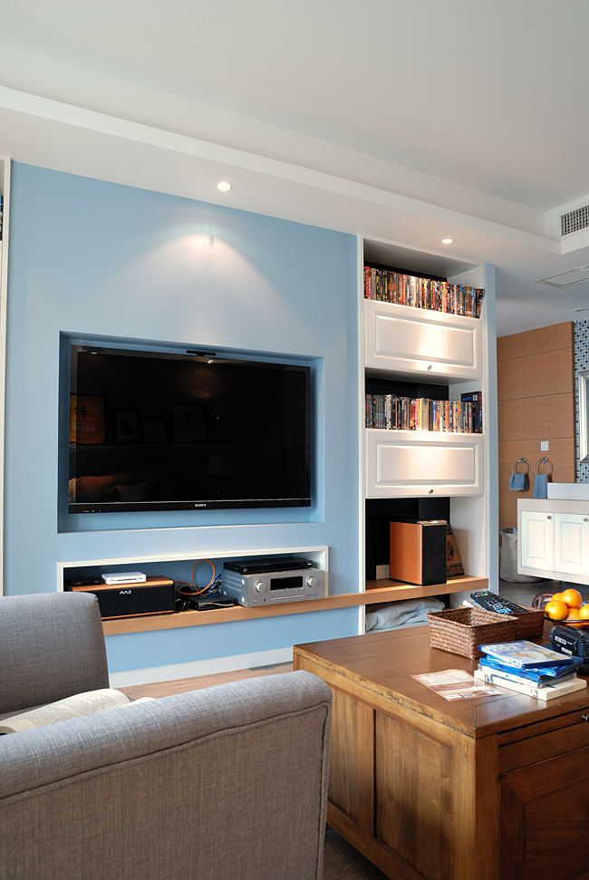 清新蓝色简美式电视背景墙装饰效果图
