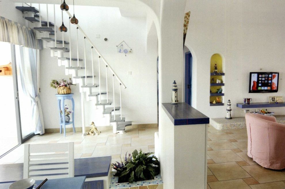 希腊地中海装饰风格复式楼梯装修效果图
