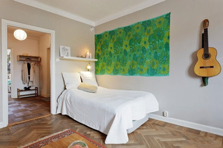 清新宜家北欧风小卧室绿色背景墙设计