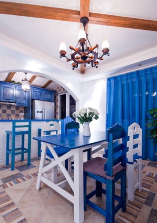 深蓝色地中海风格餐厅吊灯装饰效果图