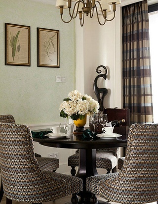 优雅经典美式休闲区茶几装饰设计