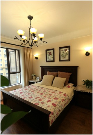 温馨复古美式卧室背景墙设计