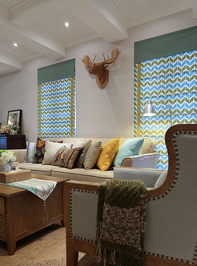 文艺复古美式客厅沙发窗帘设计