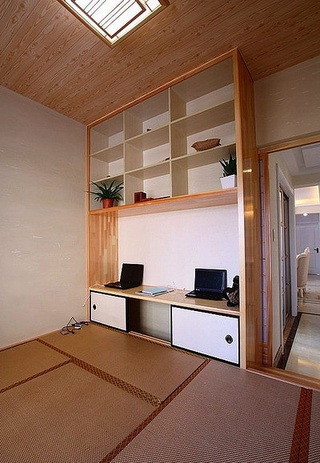 现代家庭榻榻米书房设计