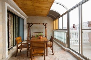 古典中式风格别墅阳台设计