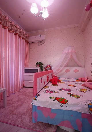 温馨浪漫可爱现代儿童房粉色窗帘装饰效果图