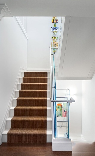 精致唯美现代小别墅楼梯设计