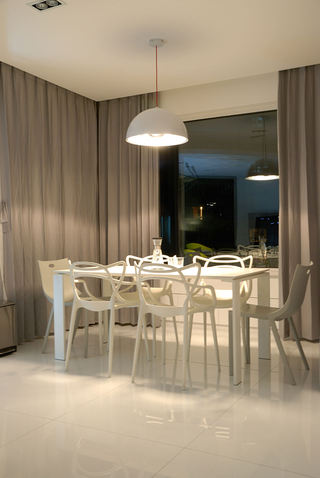 极简现代家居餐厅灰色窗帘效果图