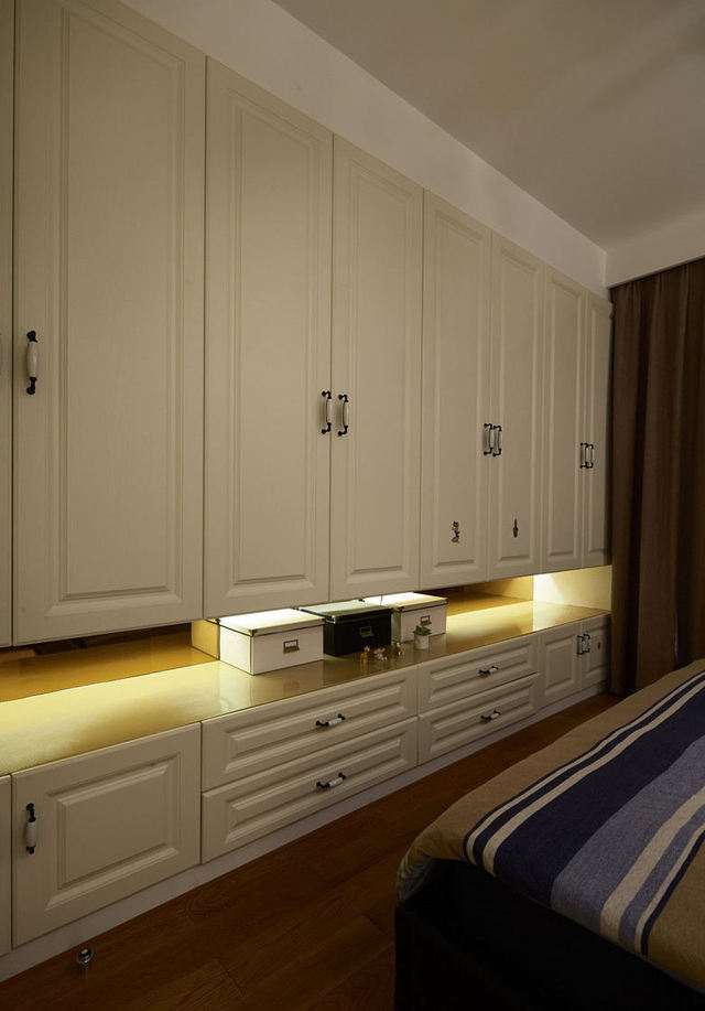 现代简约风格家装衣柜效果图_齐家网装修效果图