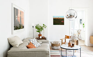 纯净明亮北欧风格小户型客厅双人沙发装饰图