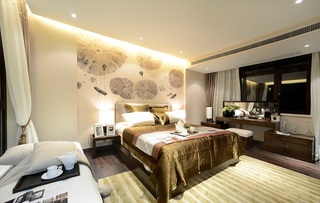 现代新中式卧室荷花水墨画背景墙布置
