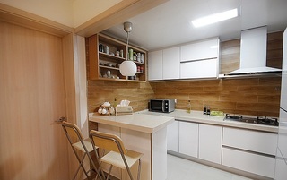 清新宜家日式混搭厨房小吧台设计