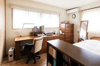 宜家日式书房实木书桌设计