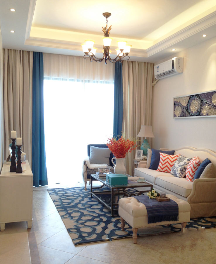 地中海设计装修风格客厅窗帘搭配图