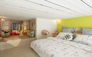 现代简约小户型卧室吊顶设计装修图