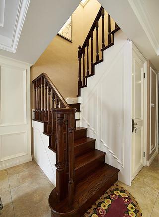 简约美式复式实木楼梯装潢设计