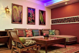 多彩异域东南亚客厅装饰画装饰效果图