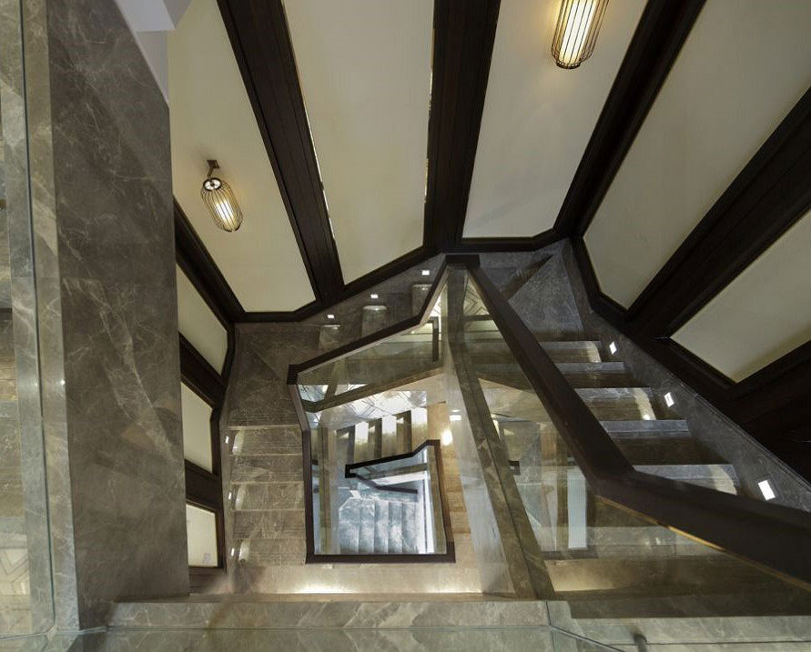 时尚新中式别墅旋转楼梯设计