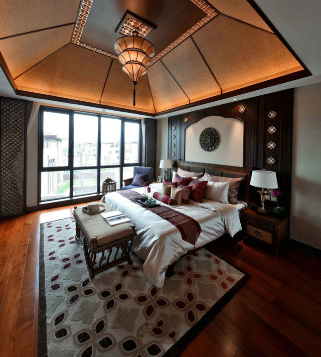 古典东南亚风情卧室 桑拿木吊顶设计