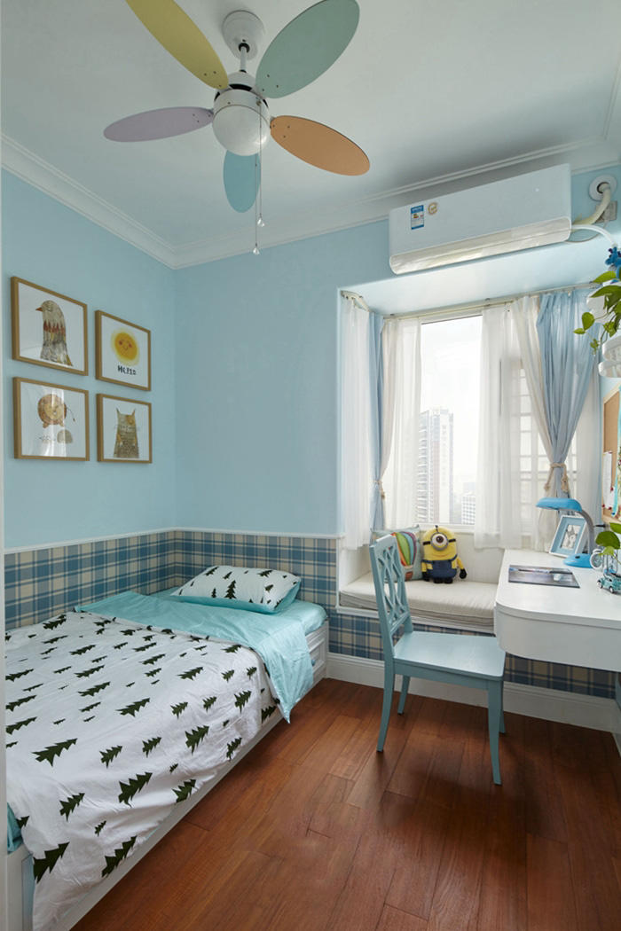 清新活泼蓝色美式儿童房效果图