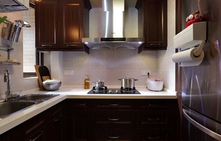现代设计装潢风格厨房装修案例图