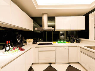 黑白时尚高端简欧家装厨房整体橱柜图片