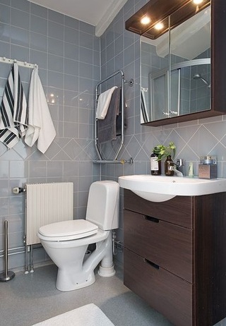 简洁北欧卫生间浴室柜装饰图片