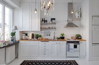 精美简约北欧风格厨房白色橱柜效果图