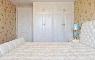 简约欧式卧室白色原木衣柜设计图