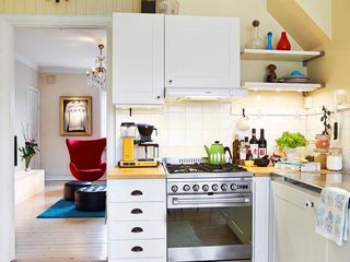 清新北欧风格多功能小厨房装饰效果图