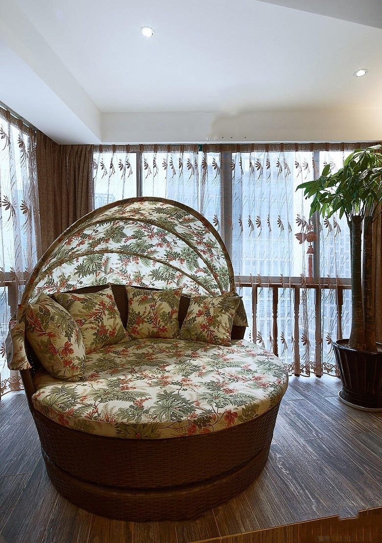 浪漫古典东南亚设计阳台圆形藤沙发欣赏