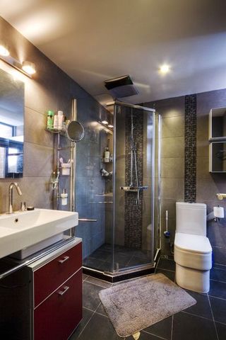 现代简约卫生间淋浴房设计装修效果图