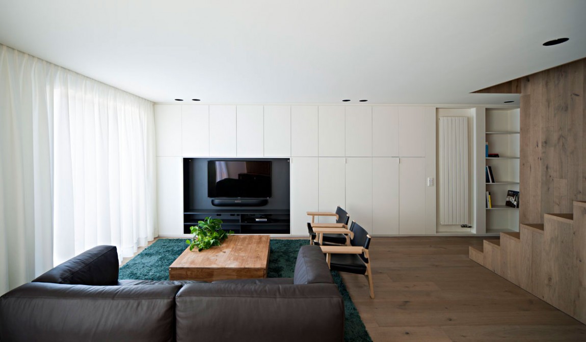 现代复式小客厅电视背景墙设计装修效果图
