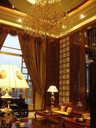 金色奢华典雅中式挑高客厅大吊灯效果图
