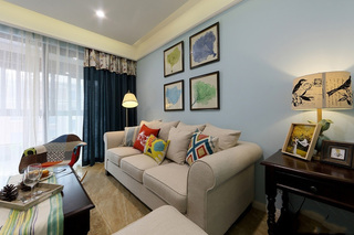 蓝色清新美式小客厅相片墙装饰图片