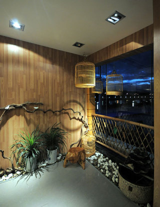 鸟语花香新中式家居阳台竹制护栏装饰图