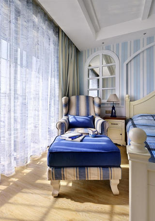 温馨复古地中海设计卧室休闲贵妃椅设计