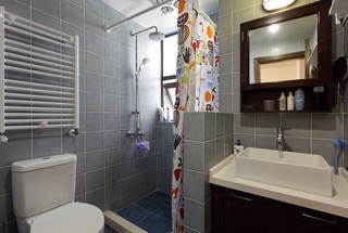复古现代风格卫生间卫浴挂件装潢图