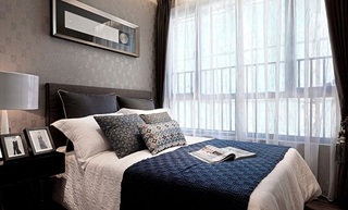 现代小户型卧室窗帘装饰图