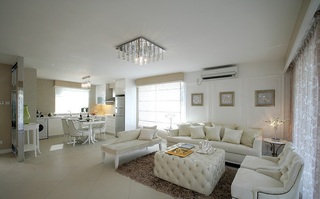 米白色温馨简约复式客厅沙发装饰欣赏图