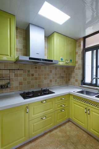 青绿色现代地中海风格厨房装饰效果图