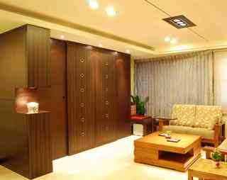 中式现代风格客厅实木柜隔断设计欣赏