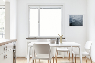 浓郁白色简约北欧家装风格餐厅窗户设计图