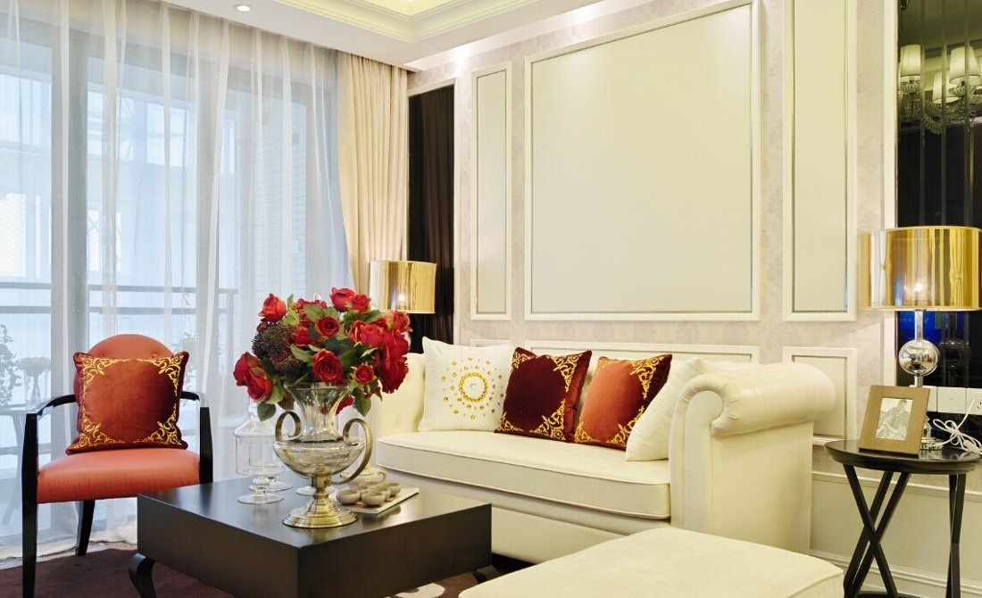 时尚白色复古简欧客厅沙发背景墙装饰